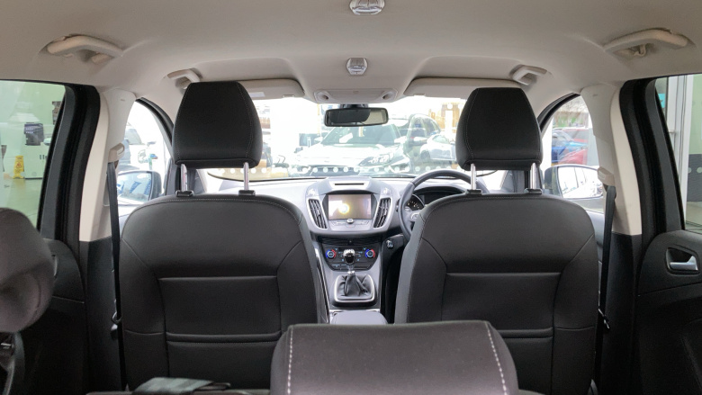 Ford Kuga 1.5 TDCi Titanium 5dr 2WD Diesel Estate